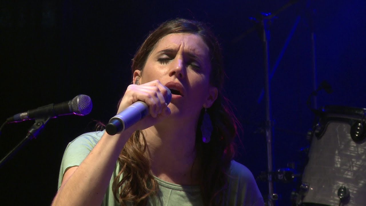 Soledad Pastorutti - No vale la pena (En Vivo)