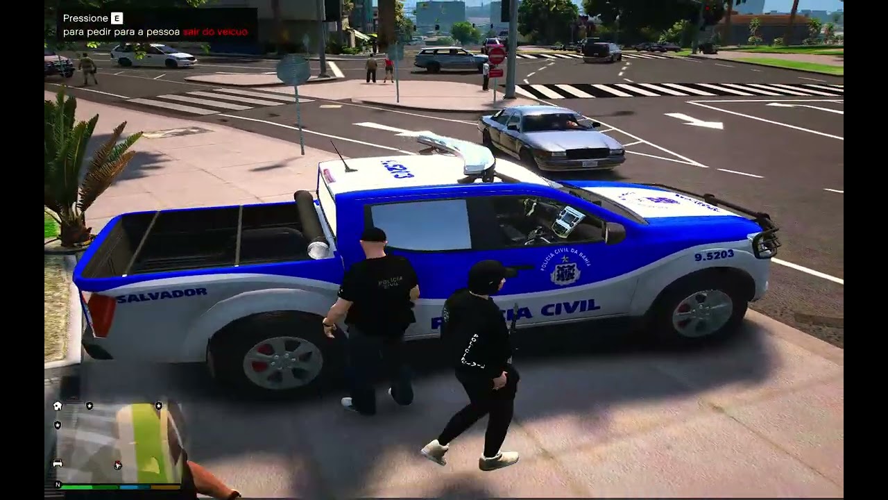 GTA V LSPD PCBA PRENDE MULHER COM CARRO ROUBADO E APREENDE MUITOS DOCUMENTOS FALSOS E ARMA