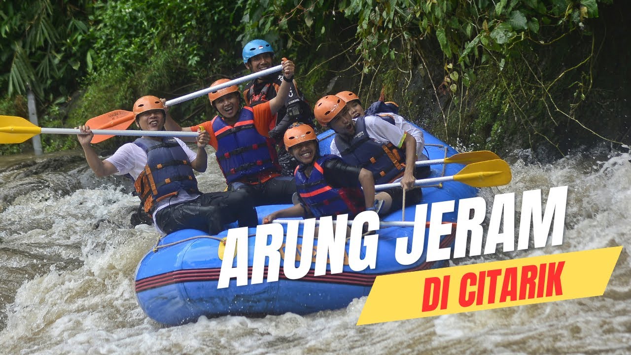 Arung Jeram saat Musim Hujan di Sungai Citarik