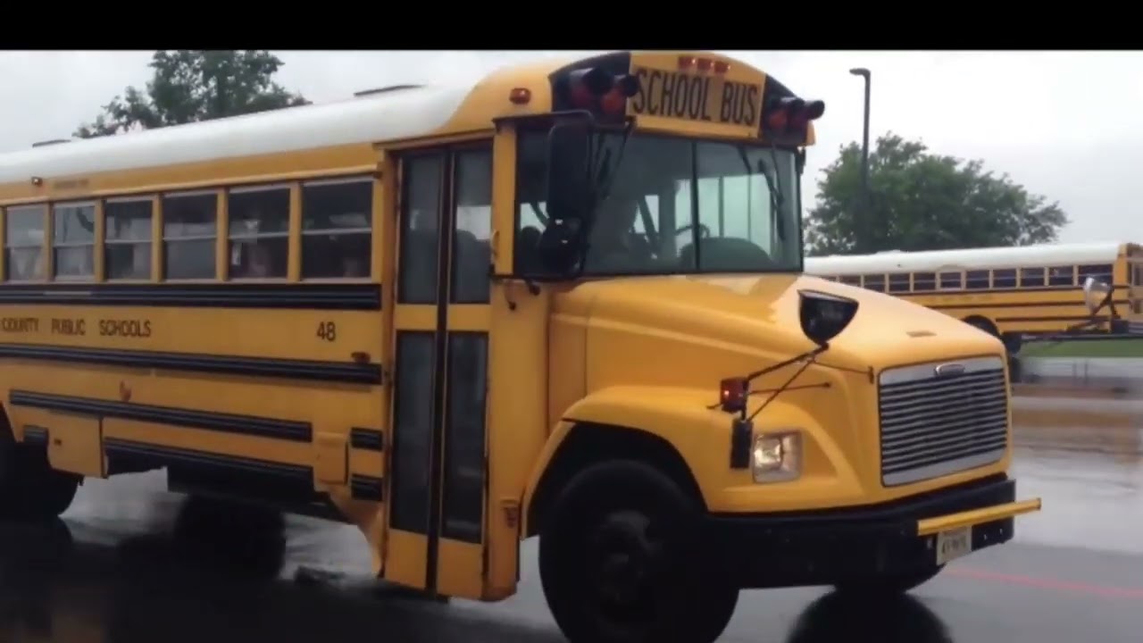 Buses Leaving Cub Run Elementary on the Last Day of School (2013)