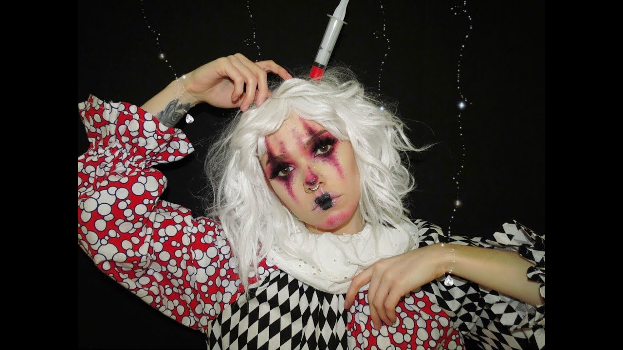 Creepy Clown Doll Makeup Tutorial! 🤡 | BillieDawnWebb