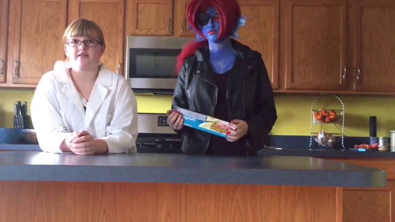 Alphys and Undyne Cook Spaghetti! | Undertale Cosplay Cooking Skit