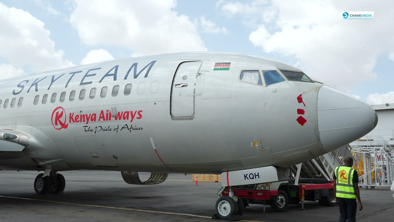Kenya Airways Donates a Boeing 737-700 to Mang'u High School
