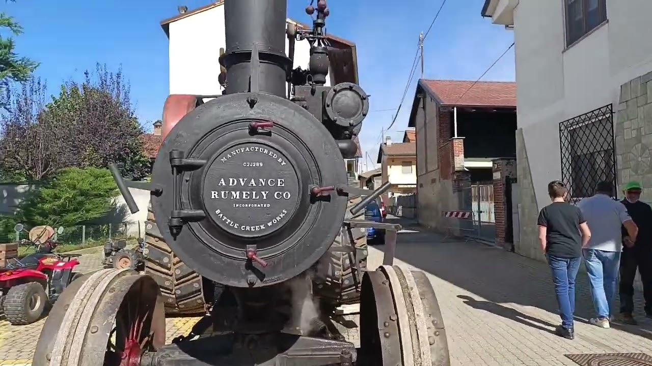 Trattore a vapore 