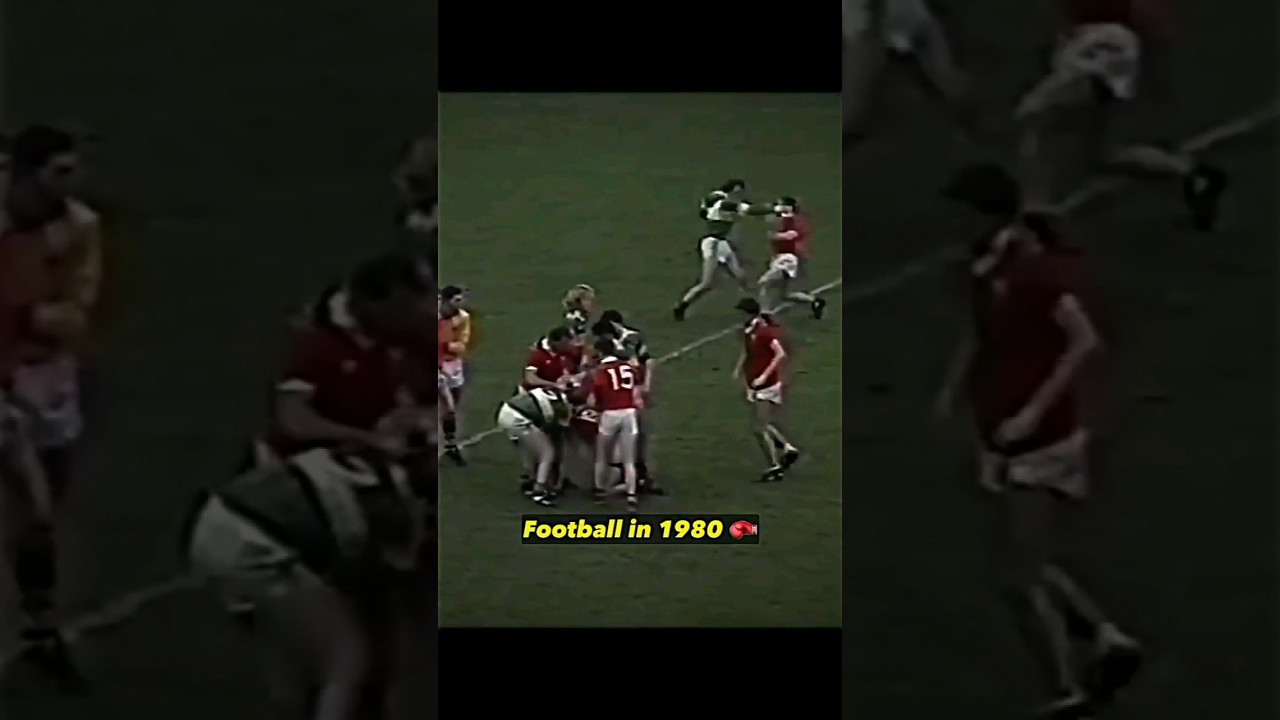 Football in 1980 (Boxing)😎🥊#football #boxing #fight #revenge #viral #skills #soccer #footballshorts