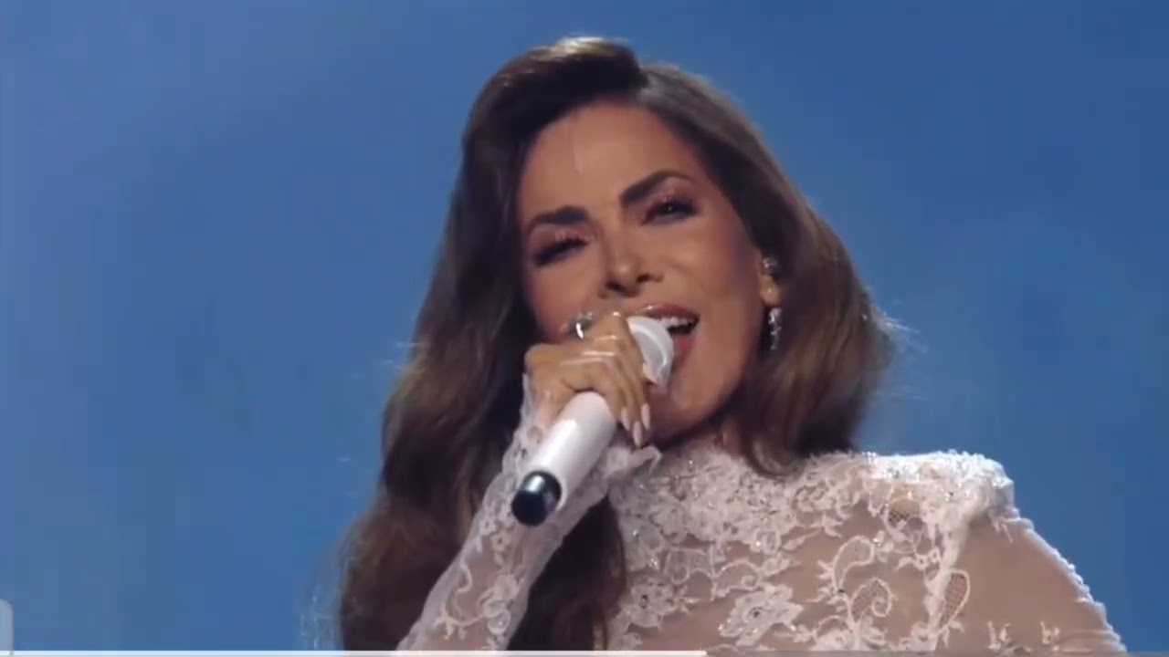 Gloria Trevi en Premios lo Nuestro 2026 Un abrazo