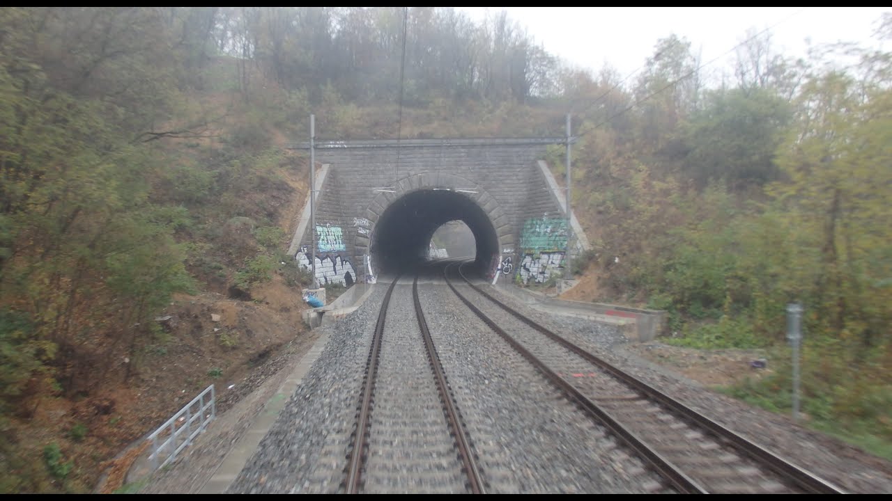 Pohled z vlaku na trať, Ždár nad Sázavou - Brno