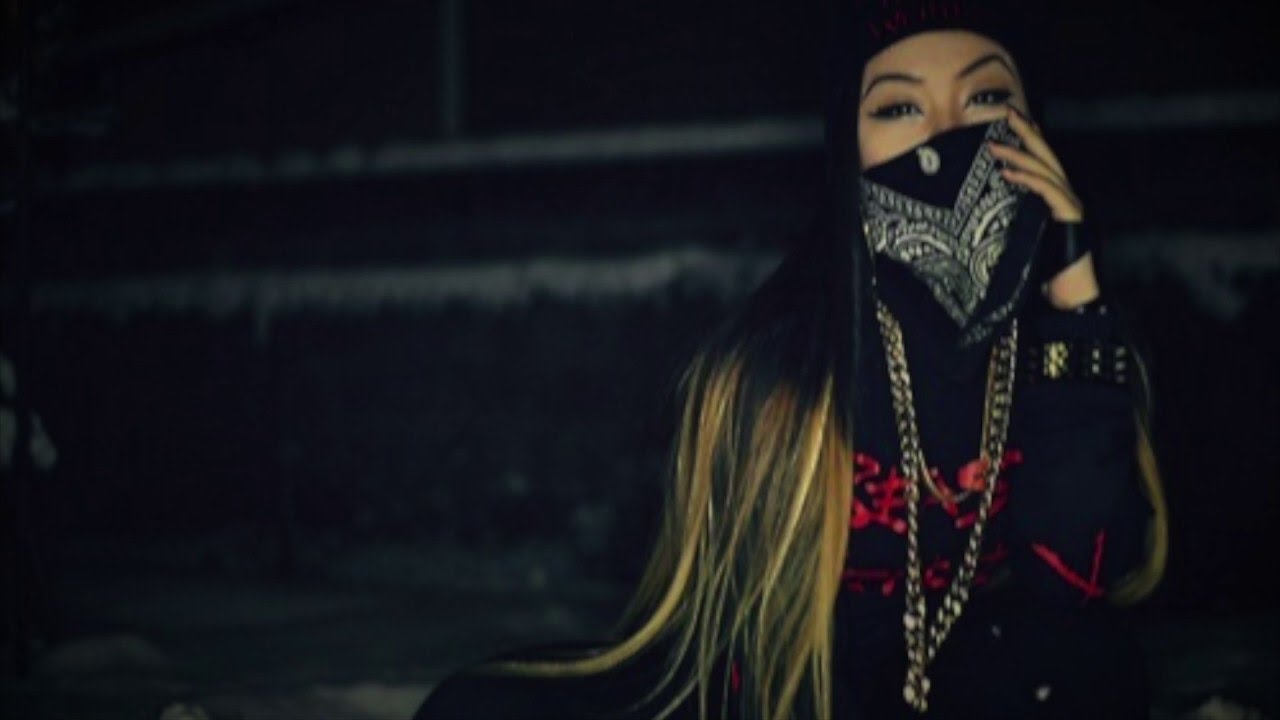 DeBenz feat. DeLuccii - Sk&ouml;nhet