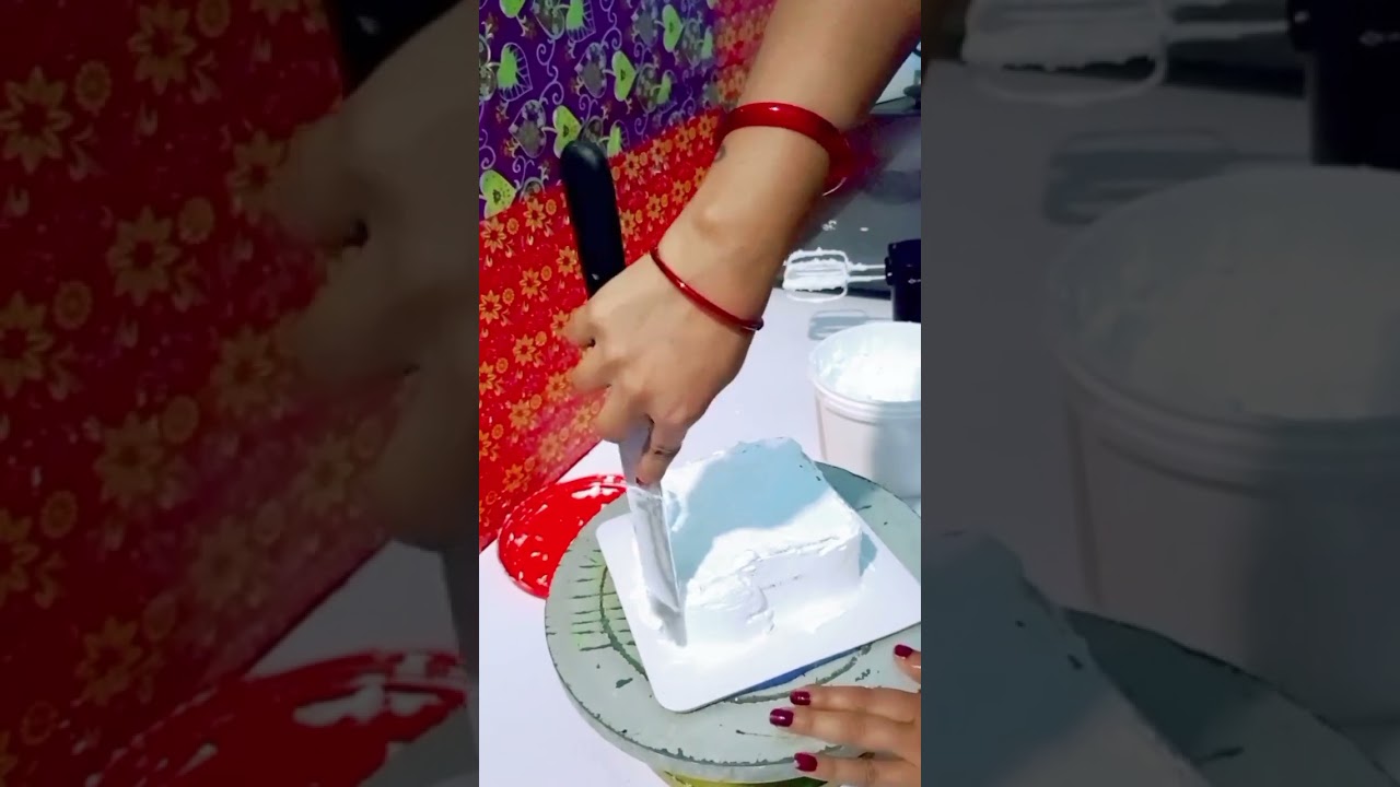 क्या मैं बना पाऊंगी 1 घंटे में केक वीडियो में देख कर बताइएगा🎂🎉👌🚀😋 #cake 