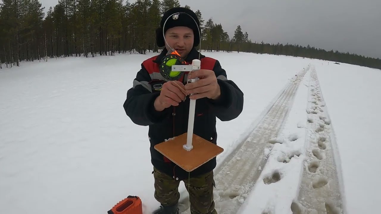 Ведро ЧЁРНЫХ окуней! Озеро среди болот. Не последний ЛЁД.