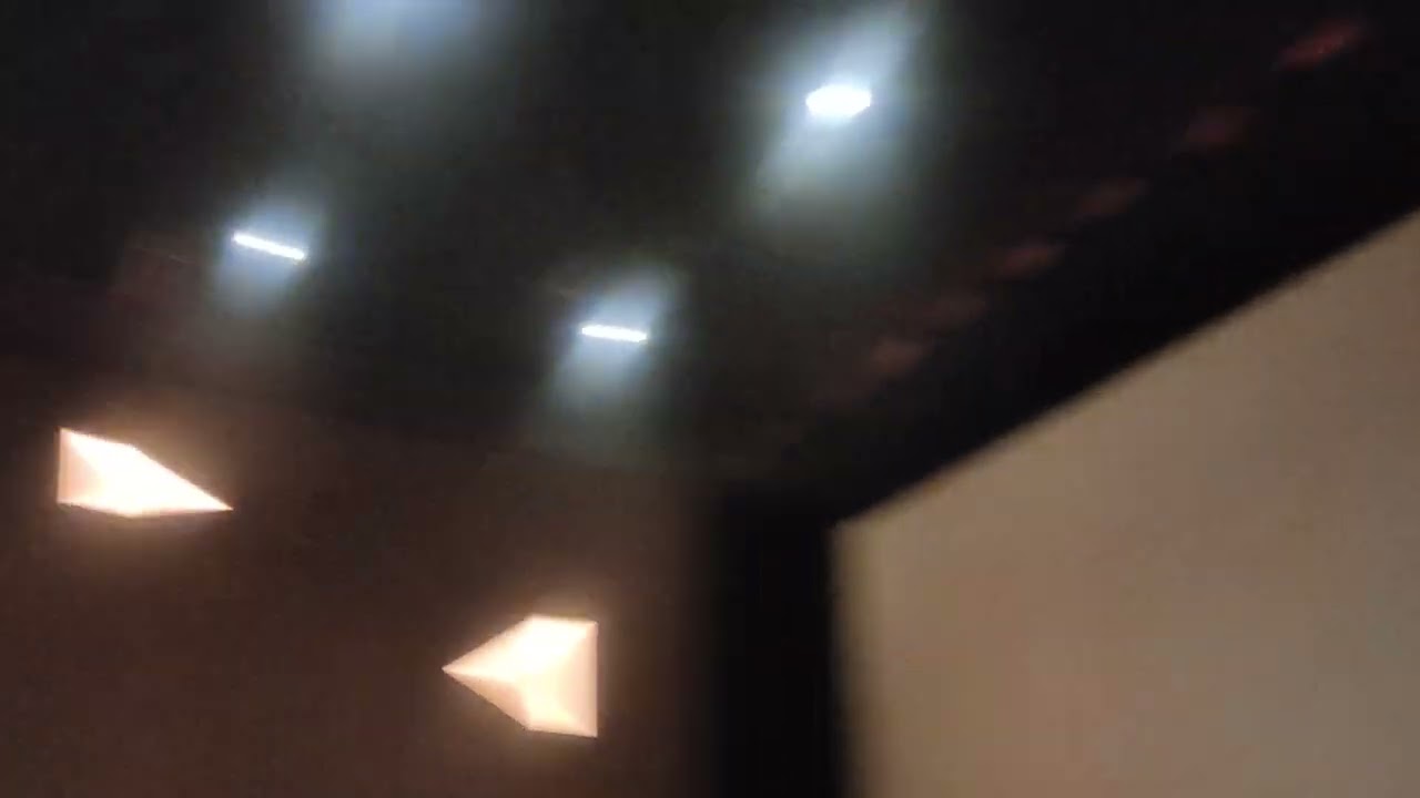 Moosapet cinepride chandrakala inside