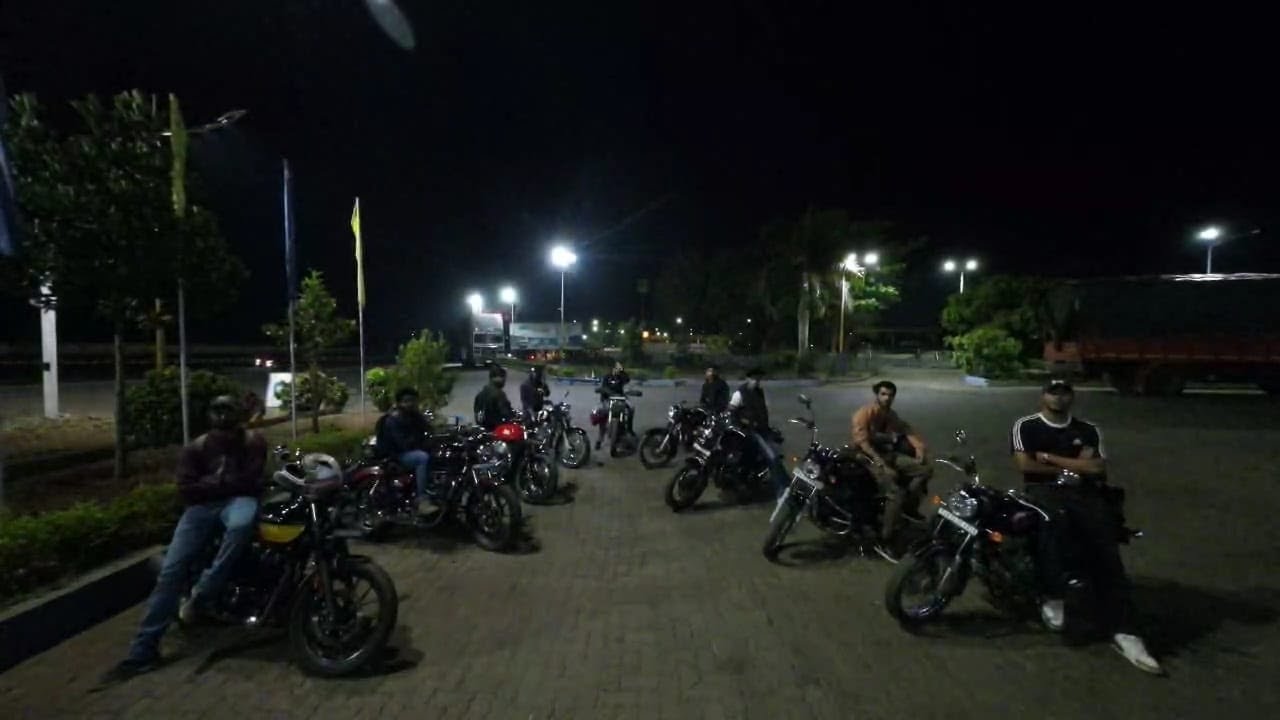 Highway Bike Meet-up: Speed, Style, and Solidarity!