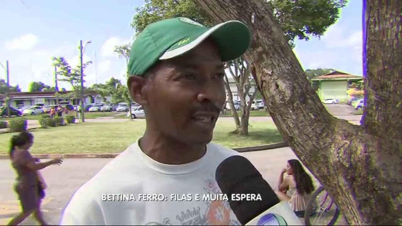 Filas para marcação de consulta hospital universitário Bettina Ferro