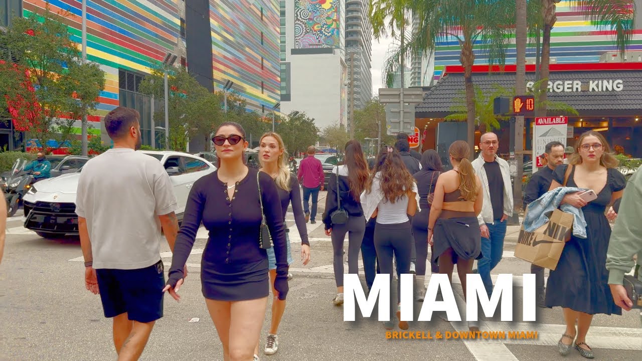 Experience the BEST streets of MIAMI to wait for the NEW YEAR