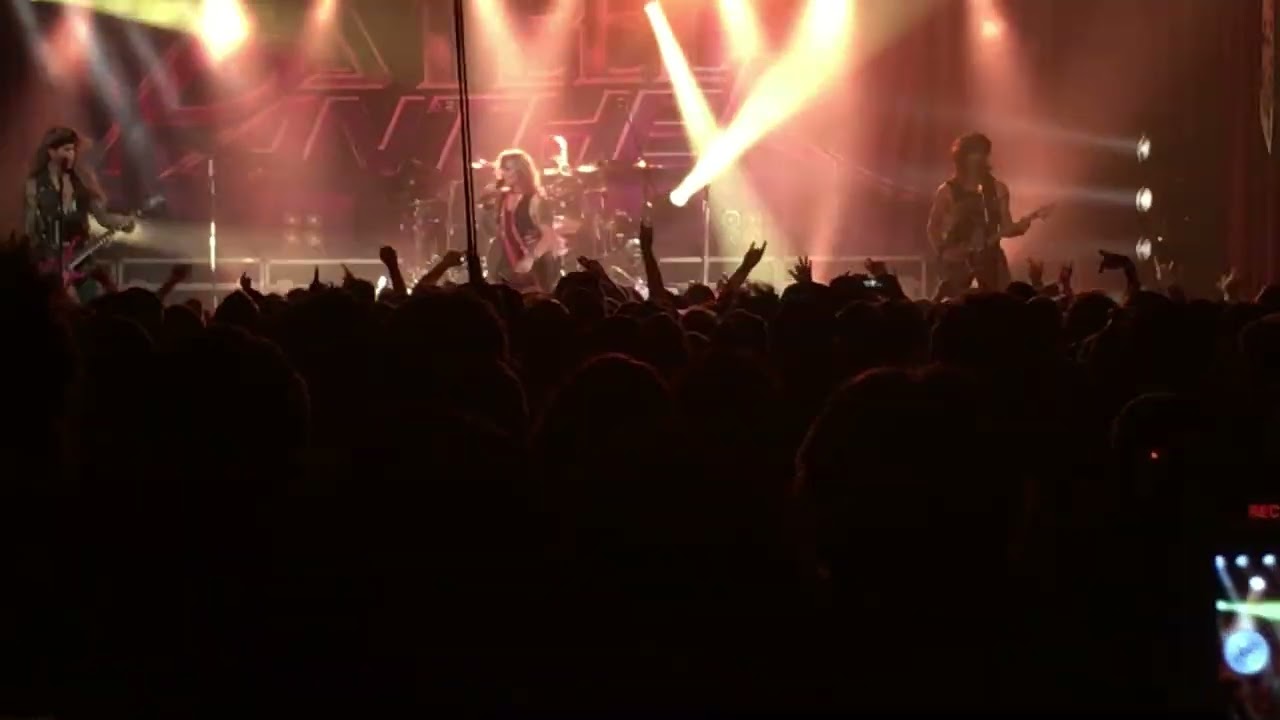 2016 STEEL PANTHER - Gold Digging Whore - Brisbane, Australia