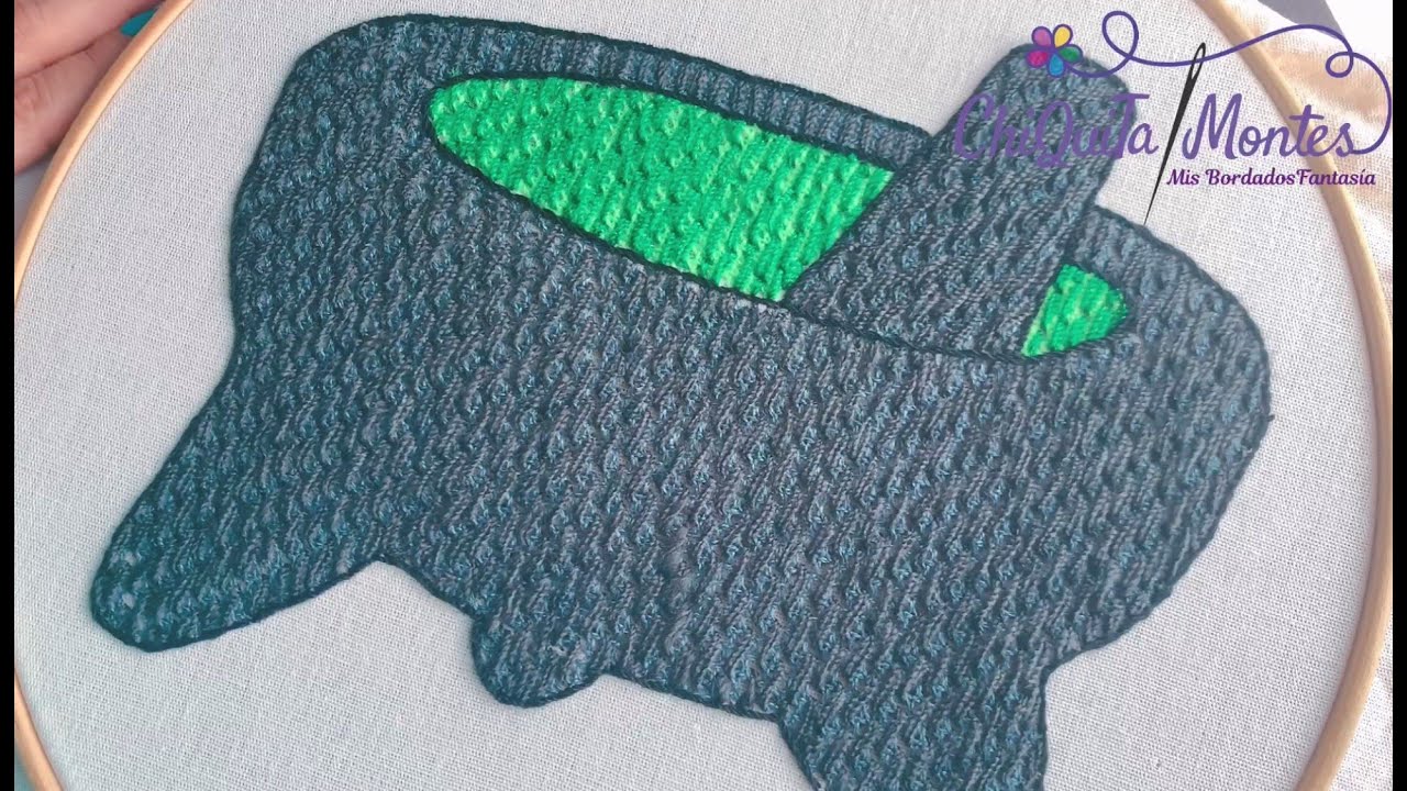 Bordado Fantasía Molcajete 1 / Hand Embroidery Mortar with Fantasy Stitch