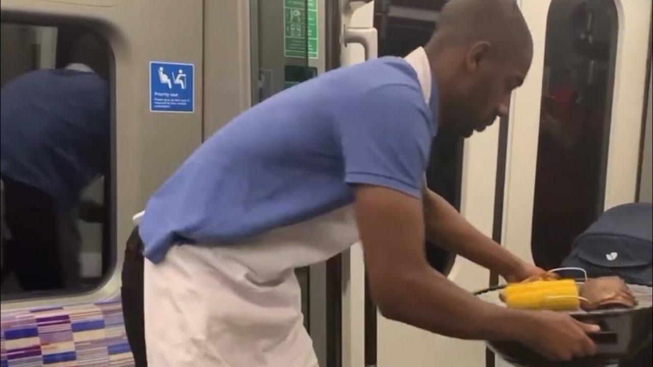 A man cooking in the train (real men don&rsquo;t cook)@limsmarketp