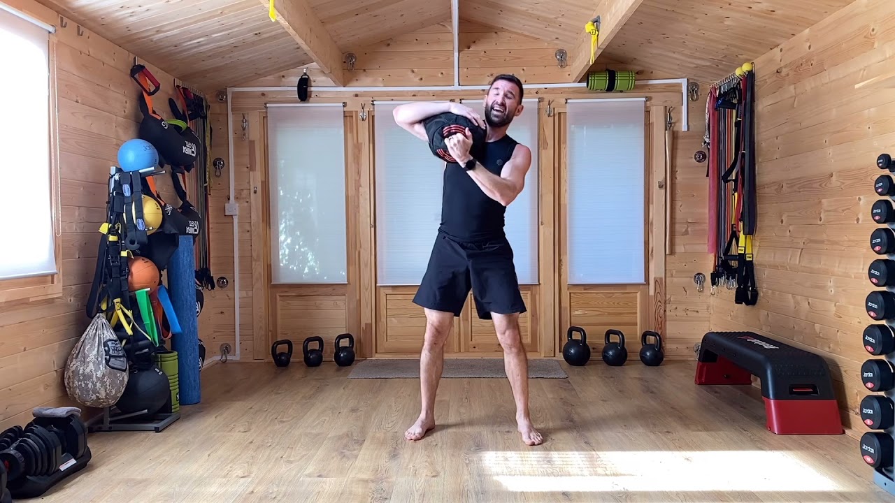 30 MINUTE HIIT SANDBAG HOME WORKOUT FOR STRENGTH AND FATLOSS🔥🔥🔥