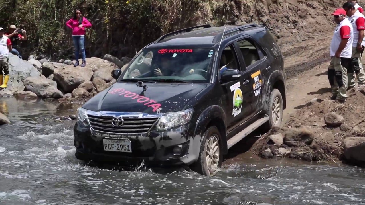 TOYOTA OFFROAD CHALLENGE 4X4 FORTUNER HILUX 4RUNNER PRADO LAND CRUISER