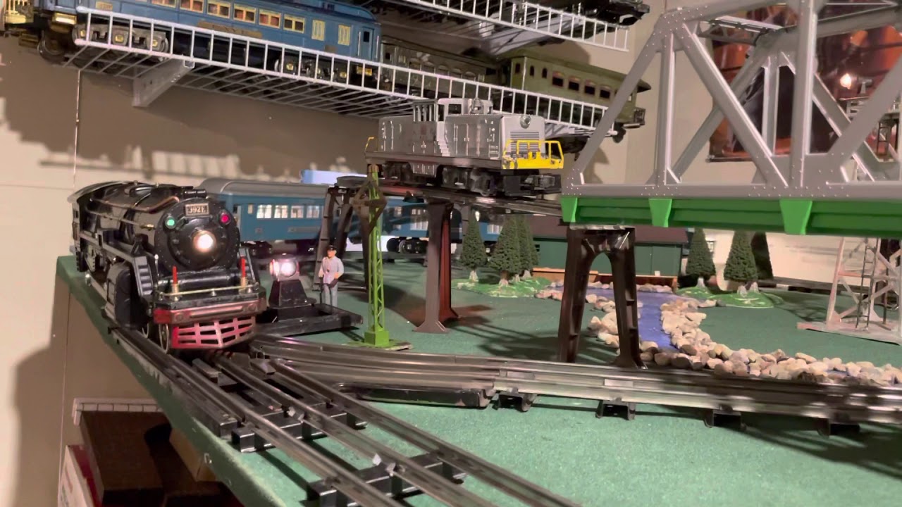 Prewar Lionel 392E Standard Gauge with Tender and Pullman cars