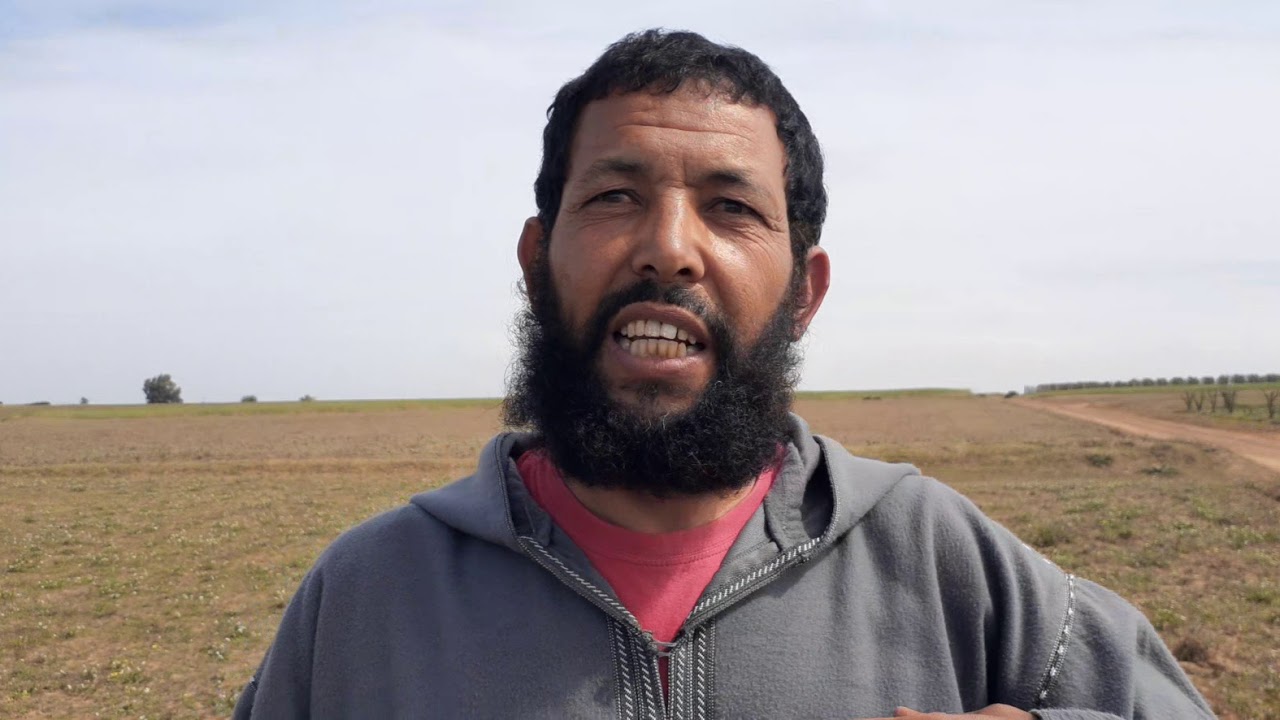 أحد ساكنة أيت علي سيدي علال المصدر عمالة الخميسات