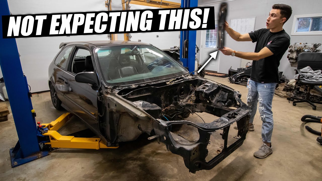 Finding BIG SURPRISE When Prepping the EK For Paint!