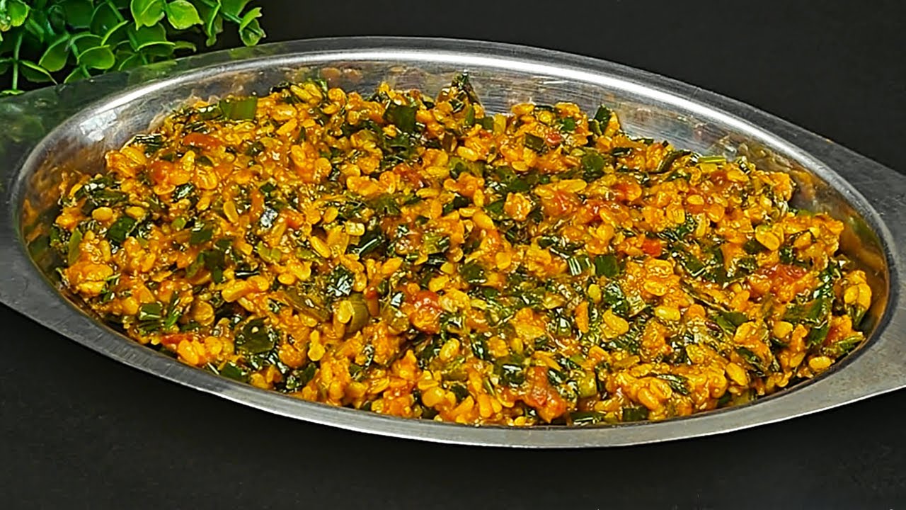 Hari Pyaz Moong Dal Masala | हरी प्याज़ मूंग दाल मसाला | Spring Onion Moon Dal Masala