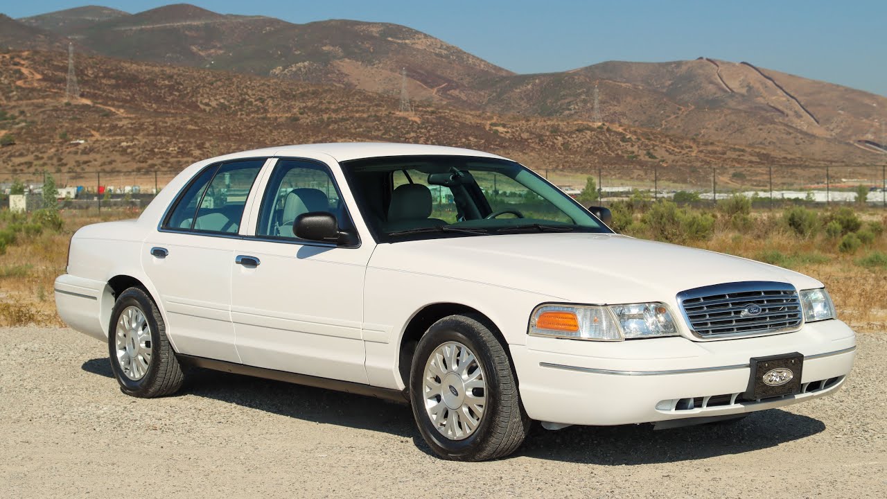2004 Ford CrownVictoria LX Driving Video