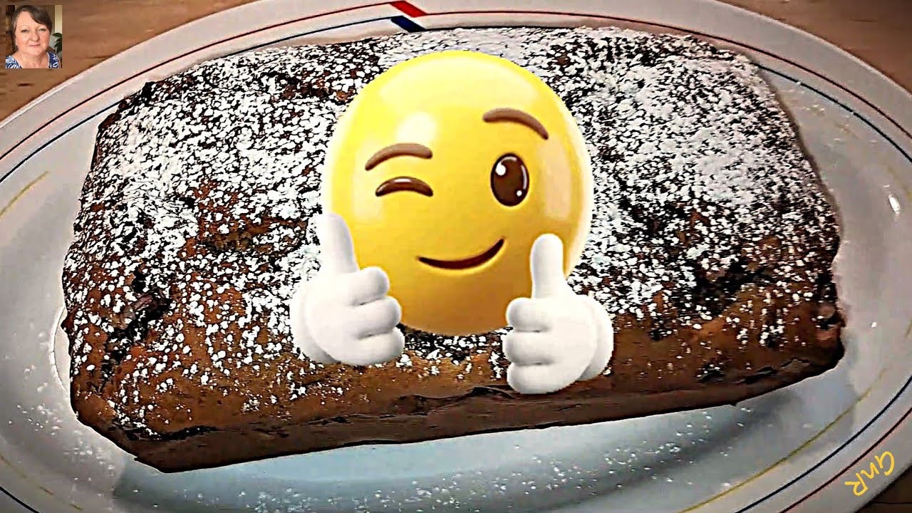 Ciasto Bananowo Truskawkowe z Orzechami Łatwe i Szybkie.