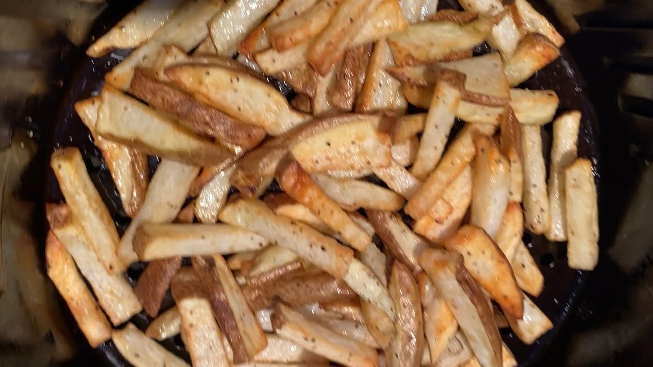 Air Fryer French Fries From Scratch - Take A Potato, Cut Into Fries & Air Fryer Makes Them Crispy! 🍟