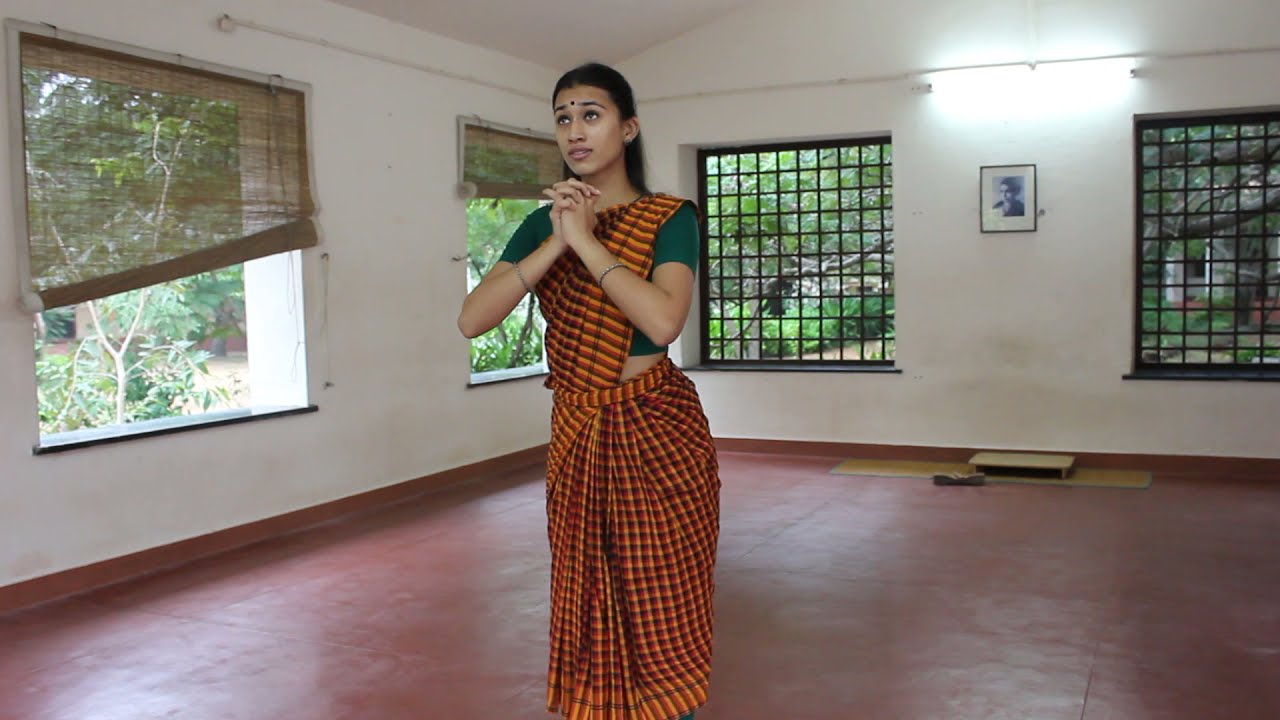 Baso more nainan mein - Meera Bhajan