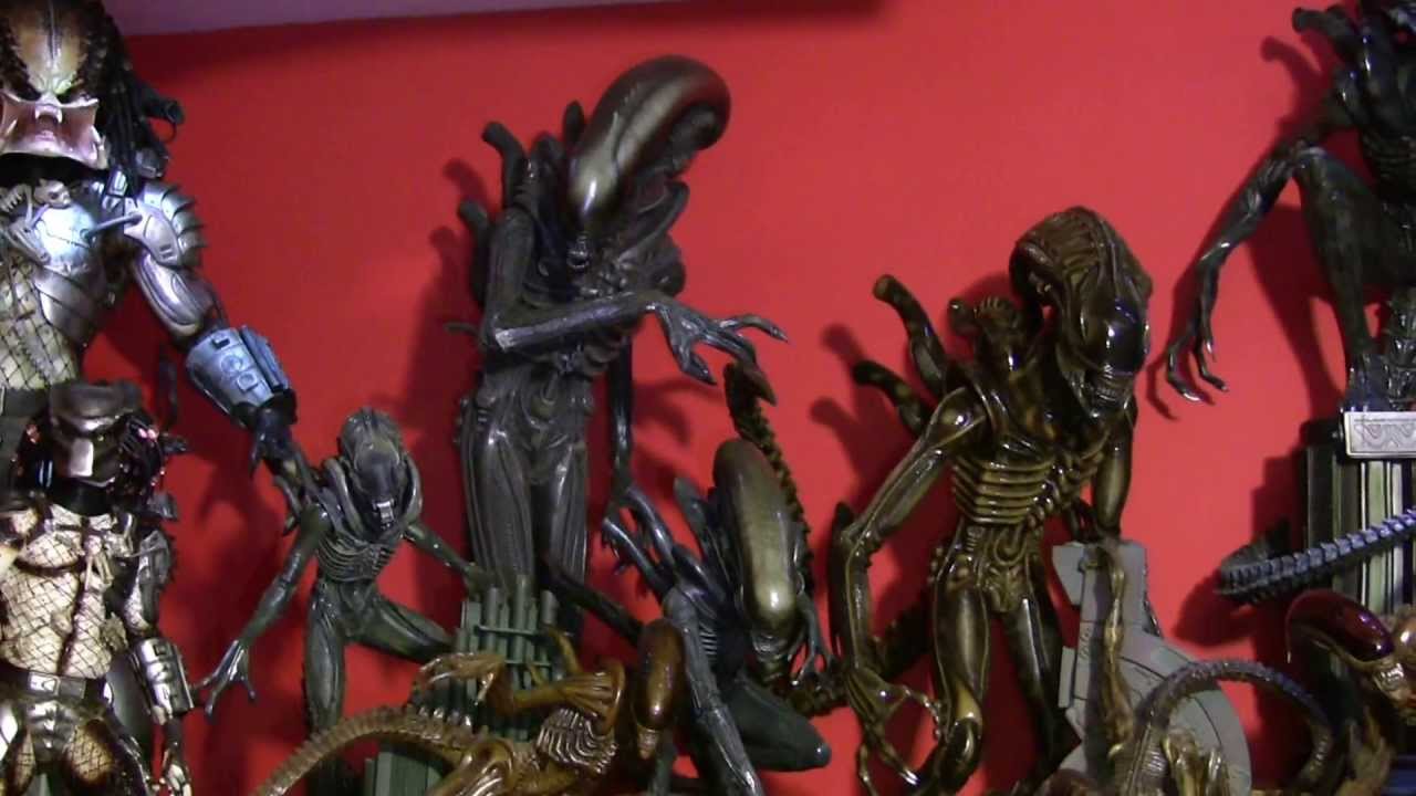 UPGRADE SIDESHOW COLLECTIBLES ROOM-CINEMAQUETTE-LEGENDARY SCALE FIGURES.....
