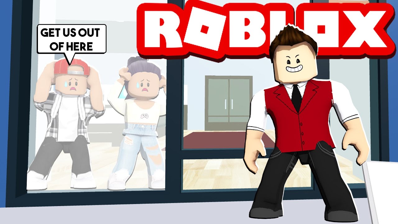 WE GOT TRAPPED IN OUR HOTEL! (ROBLOX ESCAPE THE HOTEL)