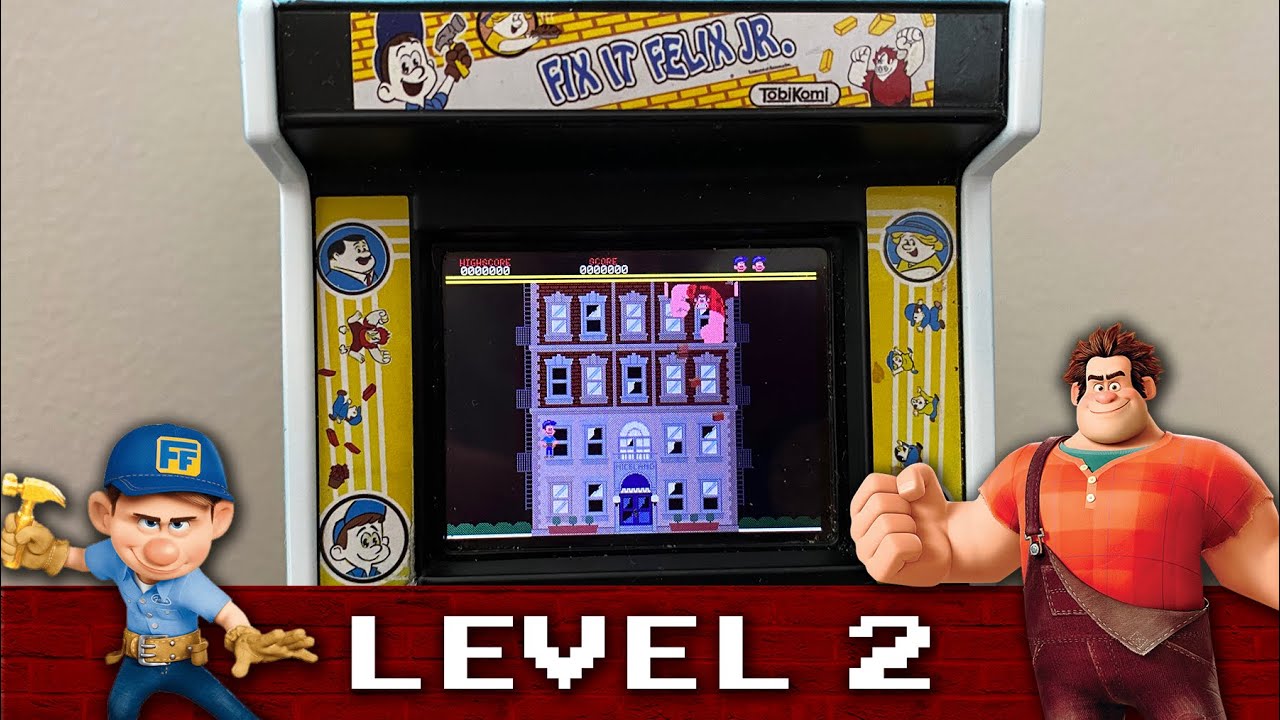 Playing FIX-IT FELIX JR. (Mini Arcade Game) - LEVEL 2