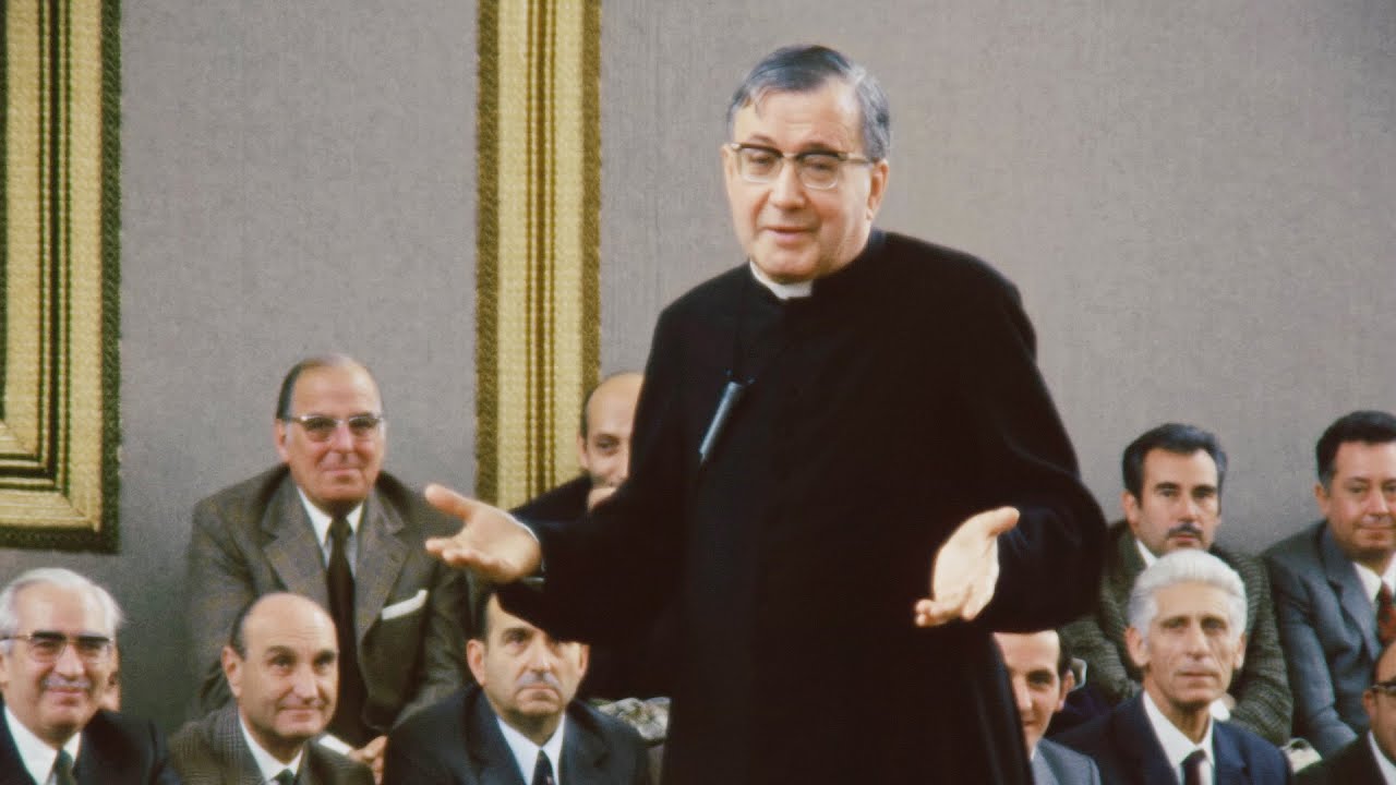 San Josemaría Escrivá habló de Torreciudad en un encuentro familiar en 1972