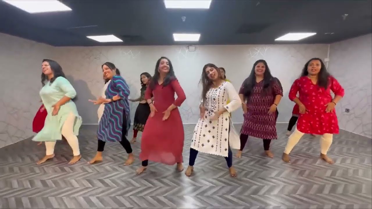 Stage Performance Dance  # Jimikki Ponnu # Vaathi Coming