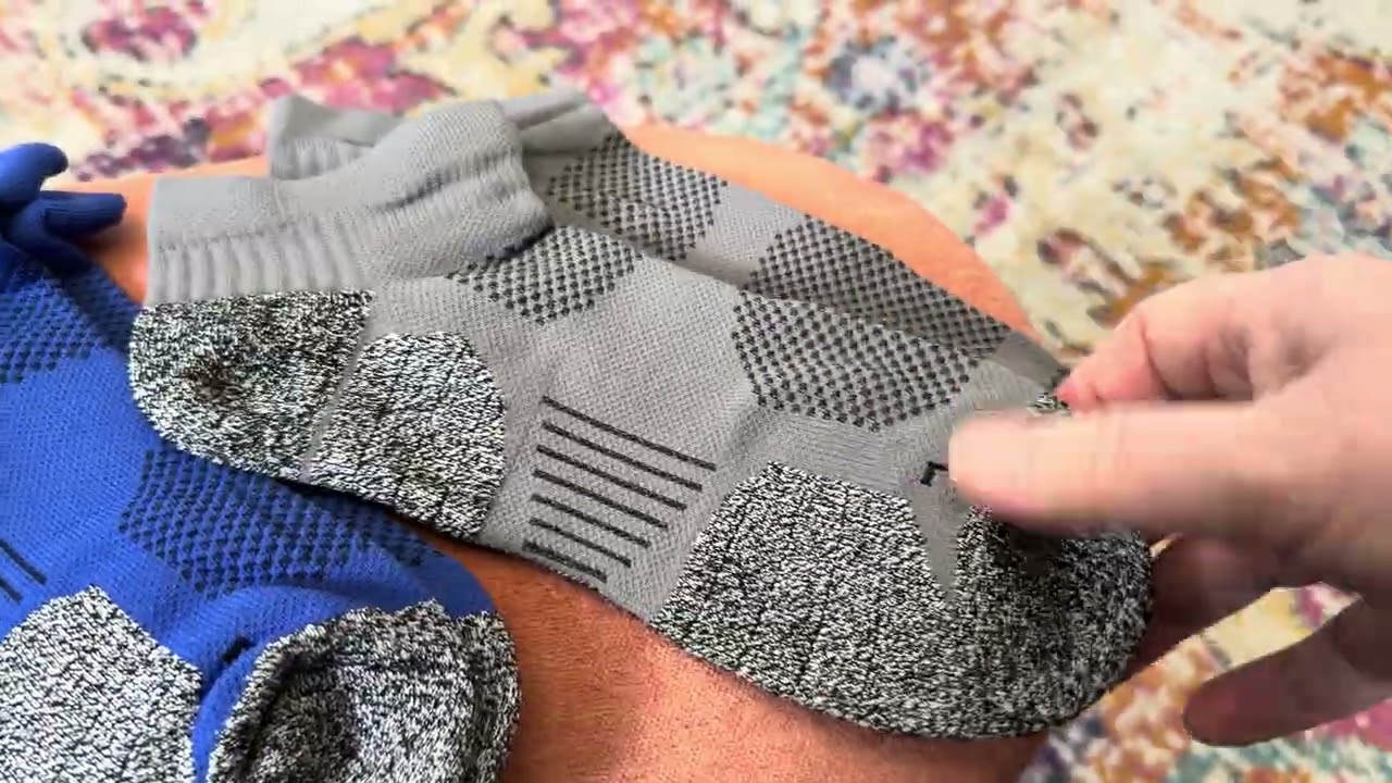 Cushioned Compression Socks vs Regular Athletic Socks