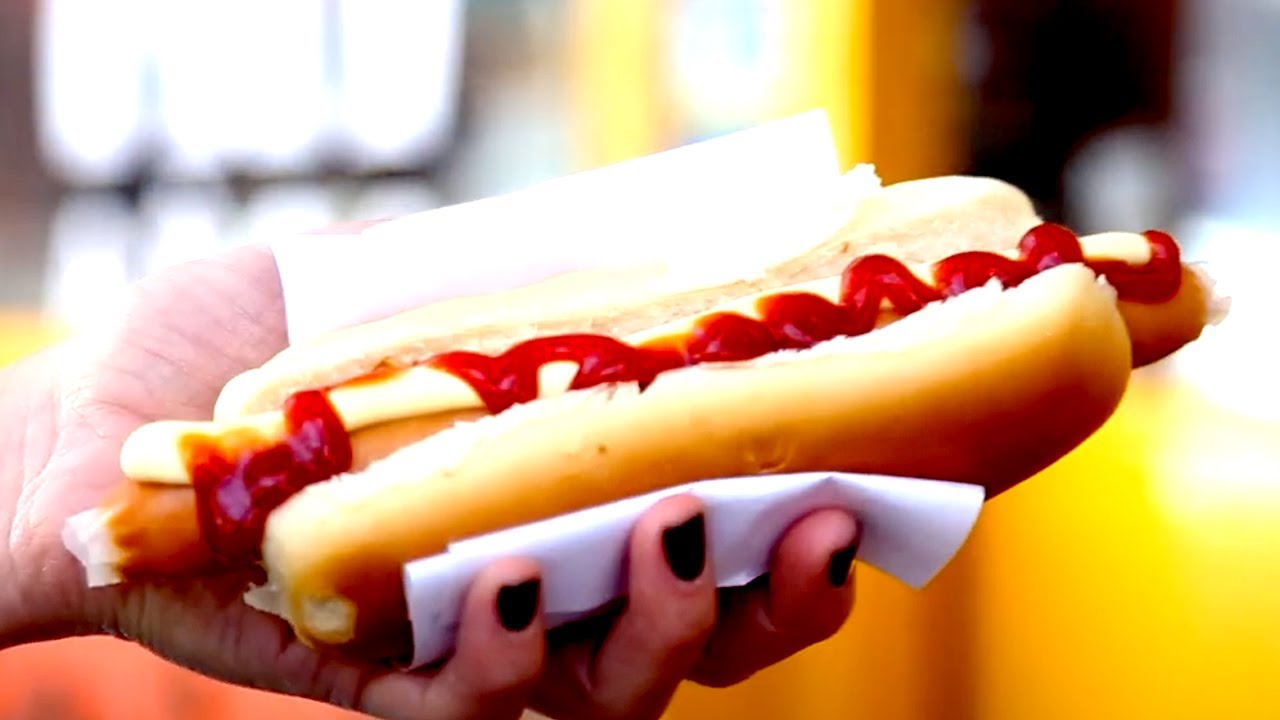 ¡Superclásico de pancherías! Dos lugares para comer los mejores panchos de Argentina
