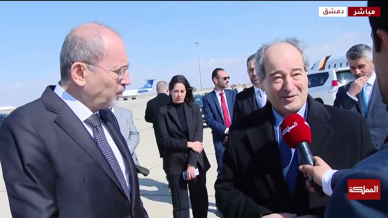 وزير الخارجية أيمن الصفدي ونظيره السوري يتحدثان للمملكة من مطار دمشق الدولي