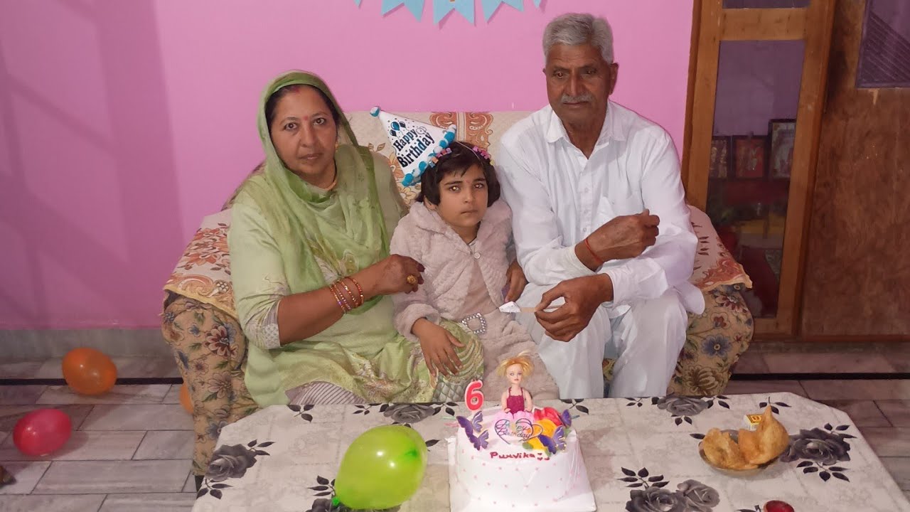 छोटी सी मुस्कान, बड़ा सा जश्न – आज पूर्वी का जन्मदिन मनाया 💖🎂