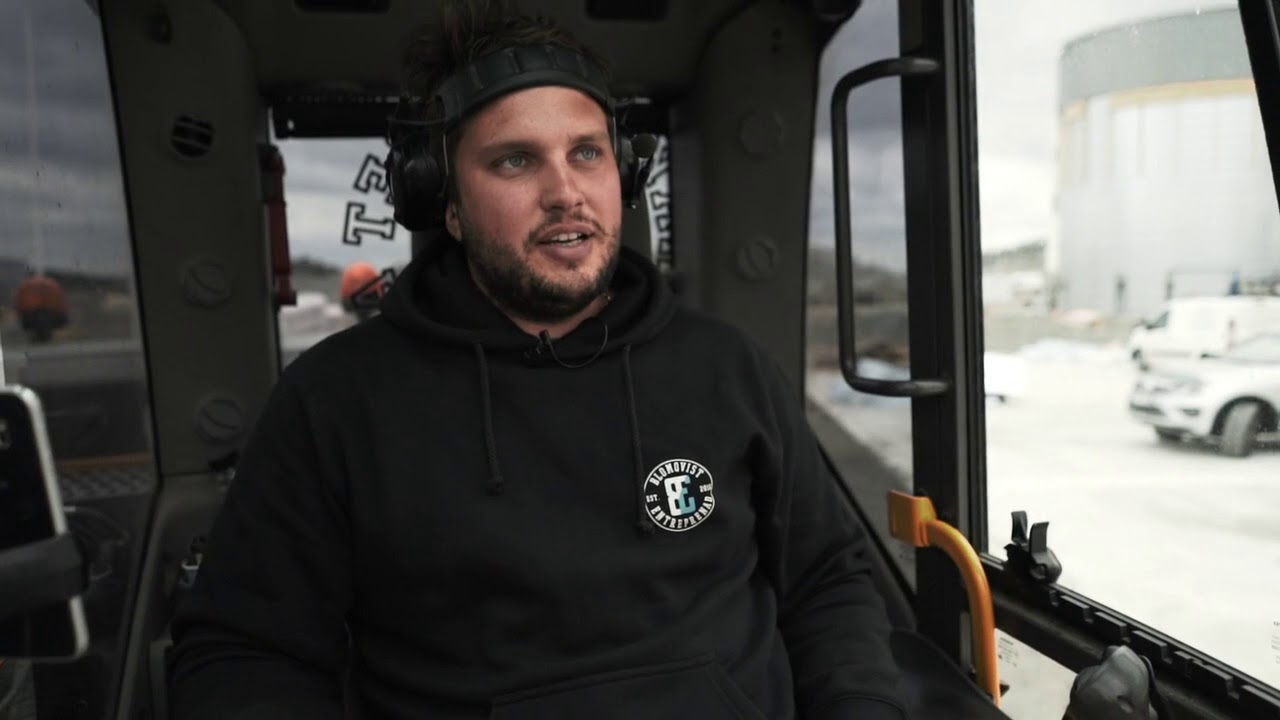 Fredrik p&aring; Schaktbolaget ber&auml;ttar om oss och v&aring;ra skopor.