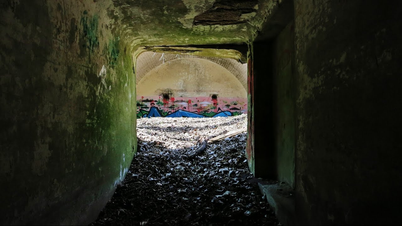 Vergessene Orte DAS VERBORGENE SPRENGSTOFFWERK IM WALD TEIL 1 Lost Places Verlassene Orte