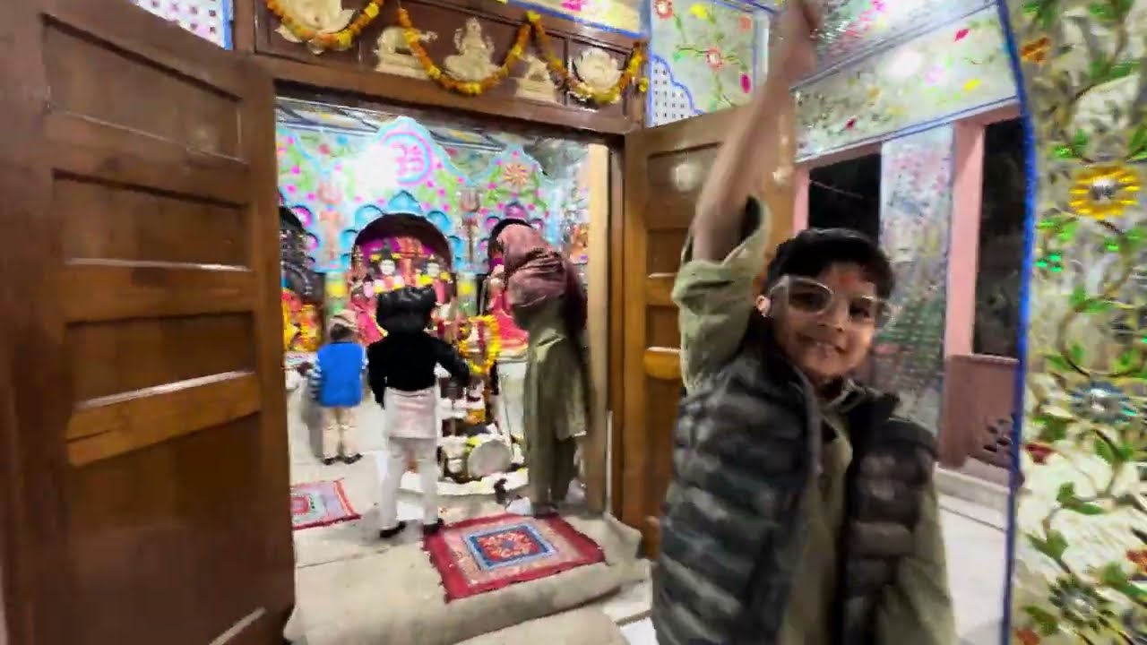 Chulhe ki Roti sarso ka saag aur bani mandir ka nazara ❤️🙏🙏