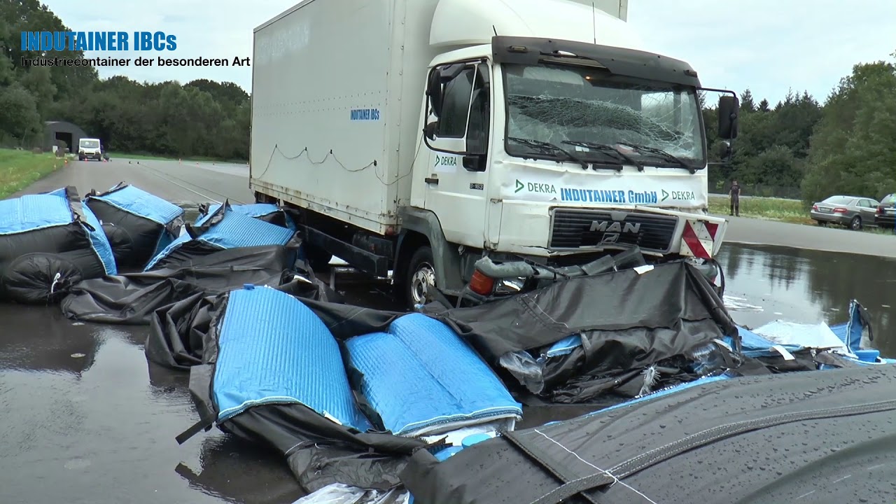 Indutainer , mobile Straßensperre, LKW Test