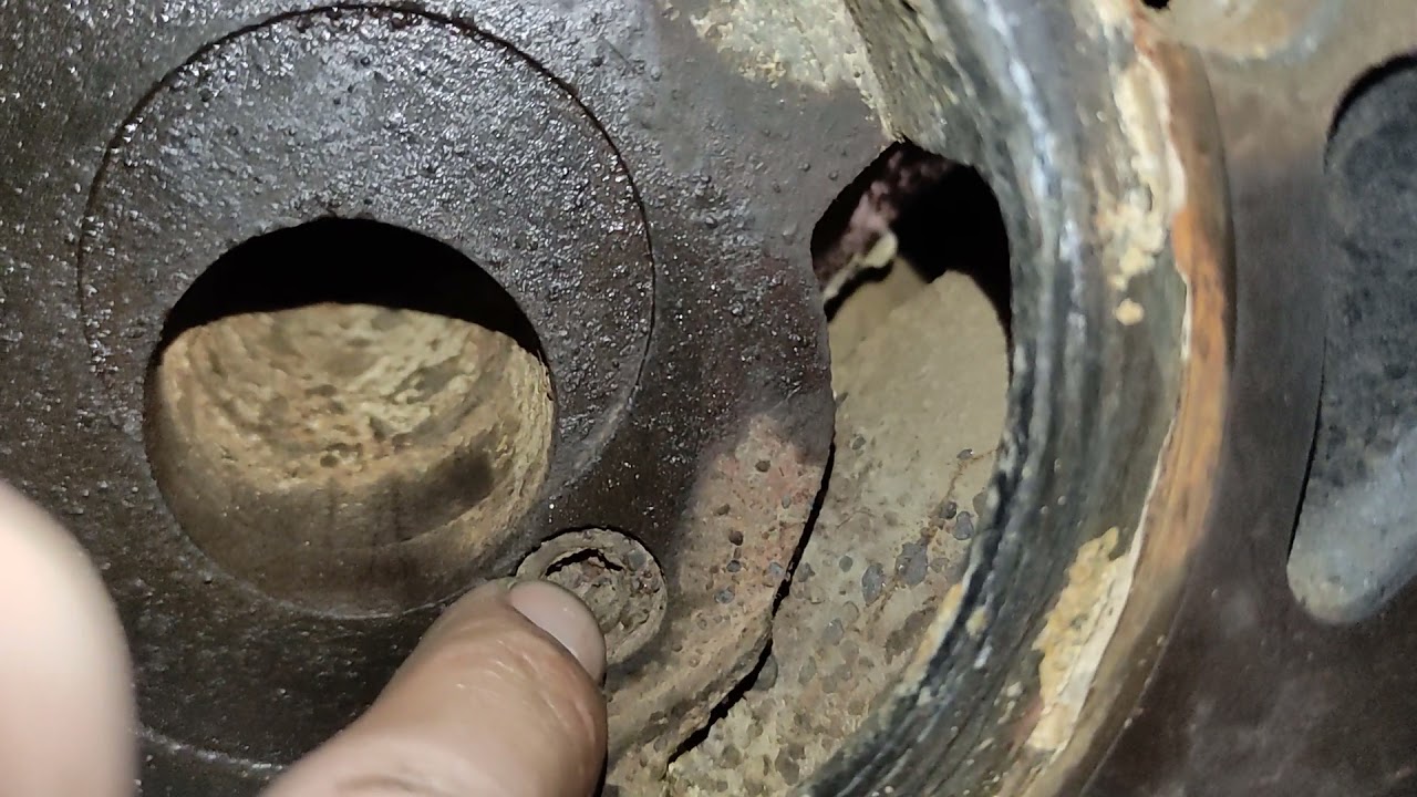 óleo na água do radiador (arrefecimento) junta cabeçote ? ou não o que será que é ? dica sensacional