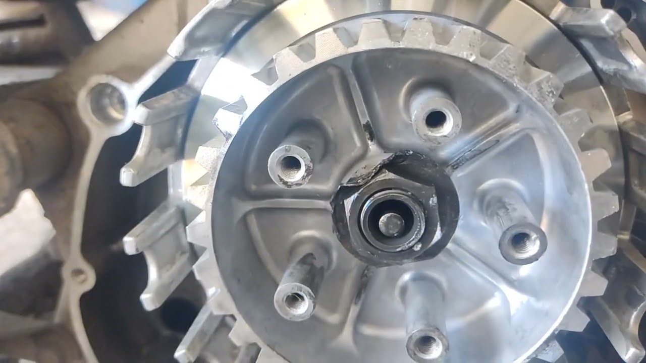 COMO MONTAR A EMBREAGEM DA SUZUKI YES125. 