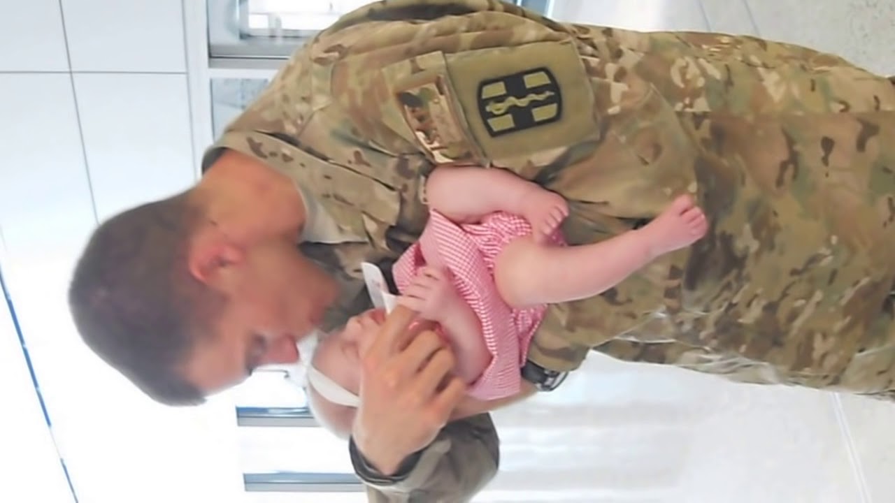 Lt Holmes Welcome Home From Deployment