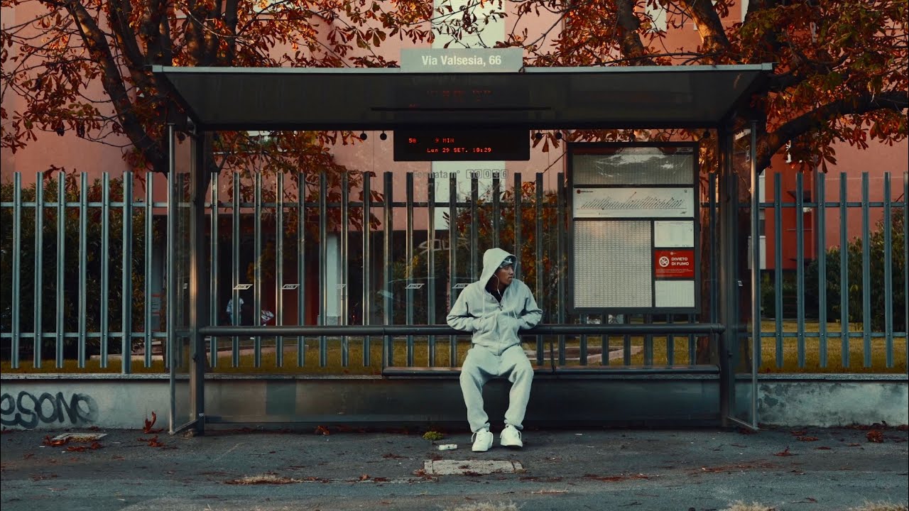Fandino - LEGATI (Official Video)