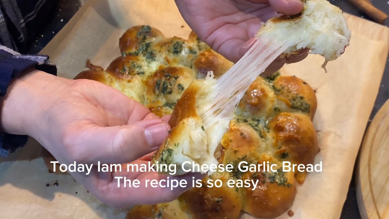 Really delicious Cheese Garlic Bread taste so good with few ingredients 