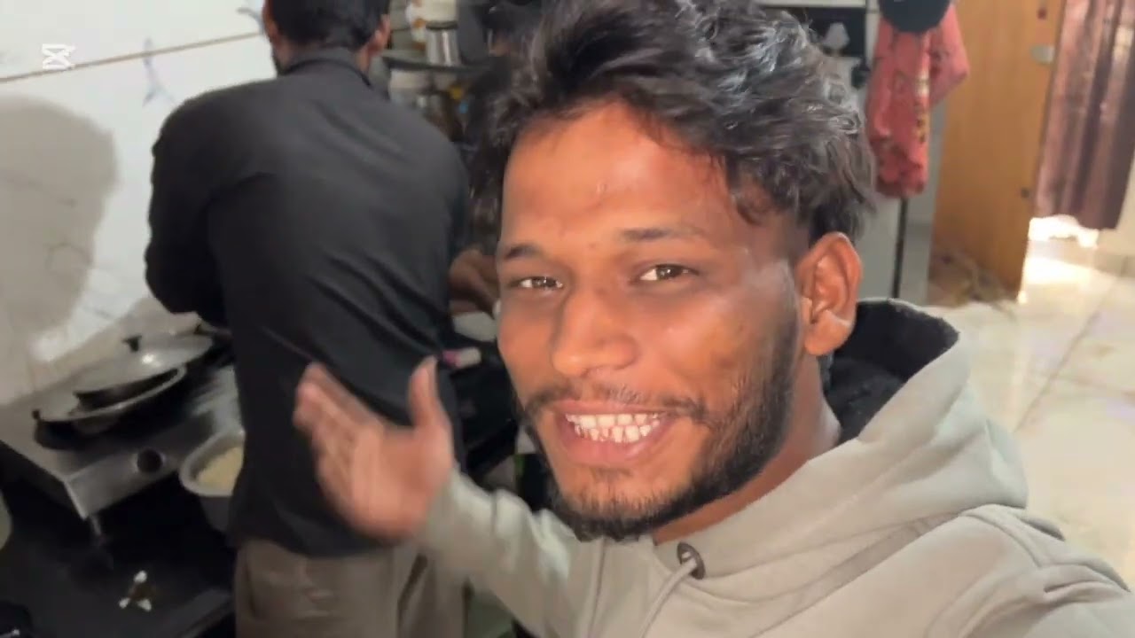 Mana Aor mere dost na mil kar chai Aor Maggi banyi Aor Bhot Maja aaya 
